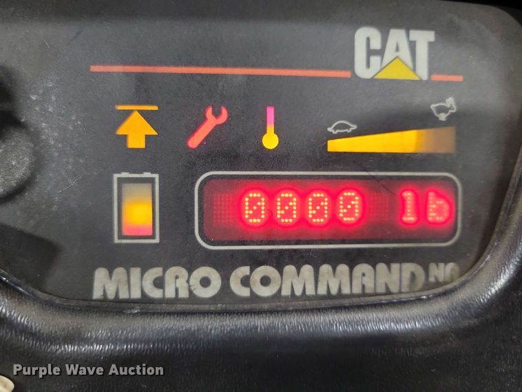 image for item DX7087 Caterpillar NRR45 reach truck