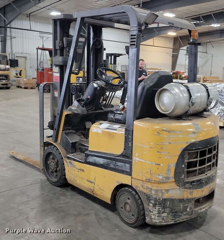 image for item DX7088 Caterpillar GC25K forklift