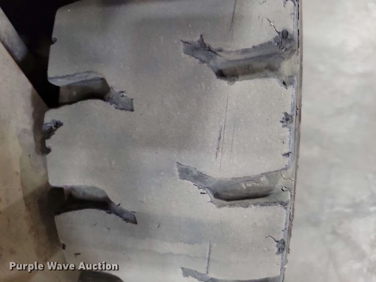 image for item DX7089 Caterpillar GC25K2 forklift