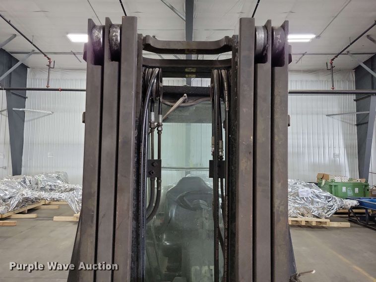 image for item DX7090 Caterpillar GP25 forklift