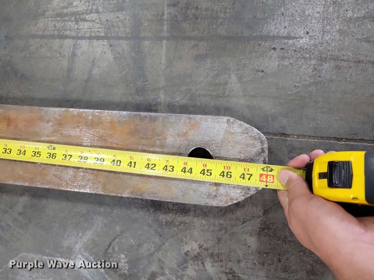 image for item DX7090 Caterpillar GP25 forklift