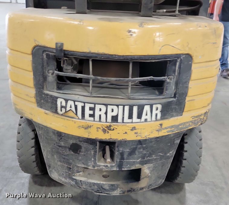image for item DX7090 Caterpillar GP25 forklift