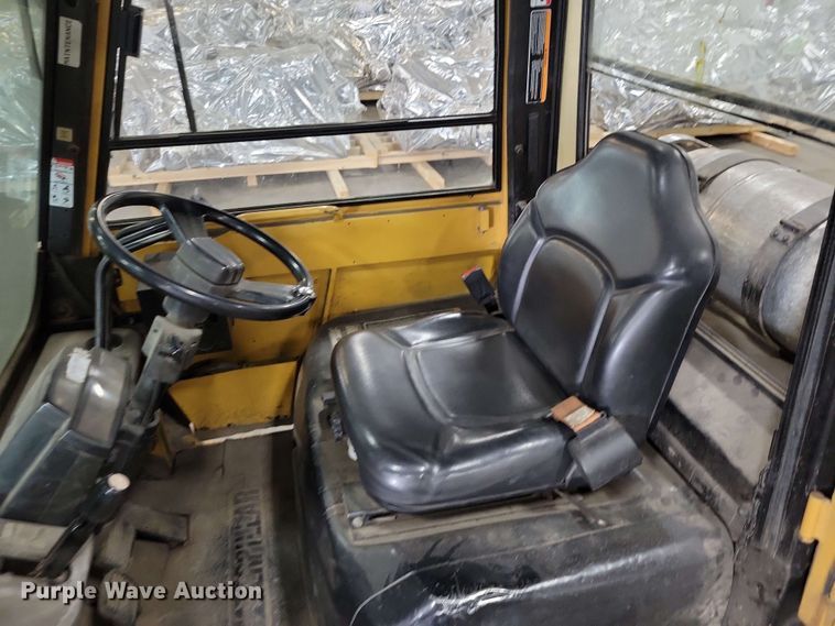 image for item DX7090 Caterpillar GP25 forklift