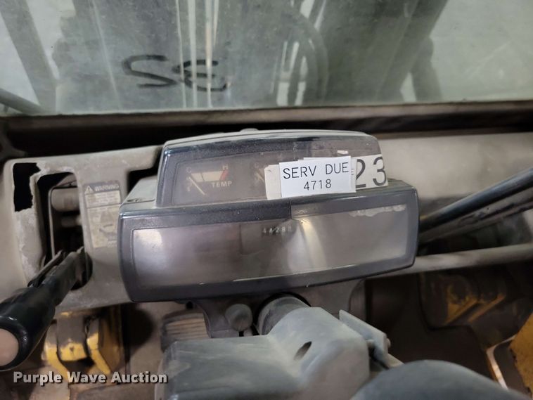 image for item DX7090 Caterpillar GP25 forklift