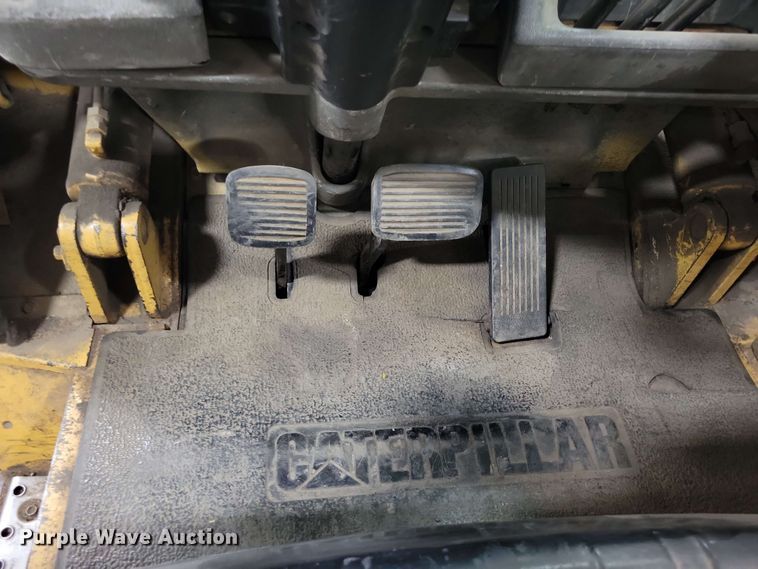 image for item DX7090 Caterpillar GP25 forklift