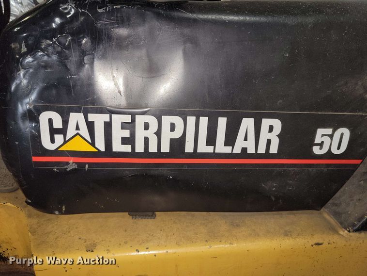 image for item DX7090 Caterpillar GP25 forklift