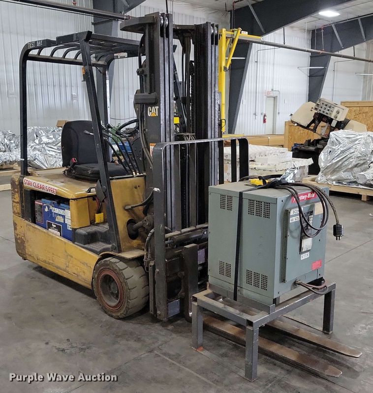 image for item DX7091 Caterpillar EP20KT forklift
