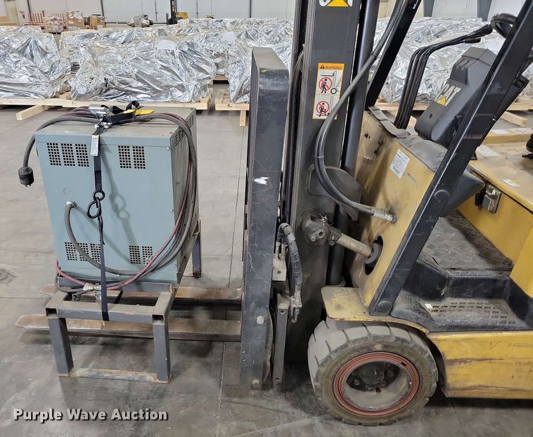 image for item DX7091 Caterpillar EP20KT forklift