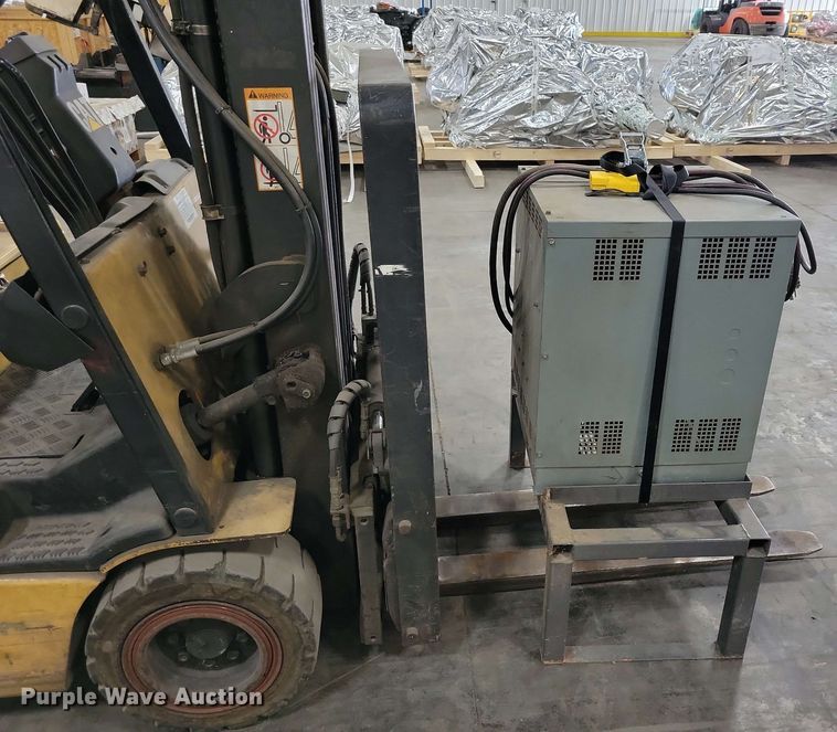 image for item DX7091 Caterpillar EP20KT forklift