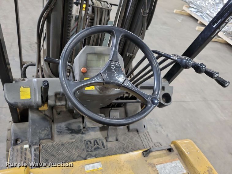 image for item DX7091 Caterpillar EP20KT forklift