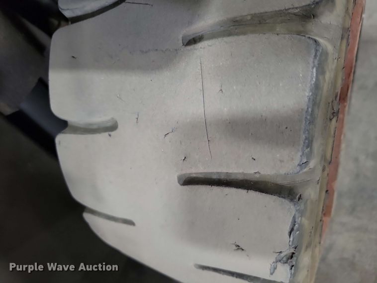 image for item DX7091 Caterpillar EP20KT forklift