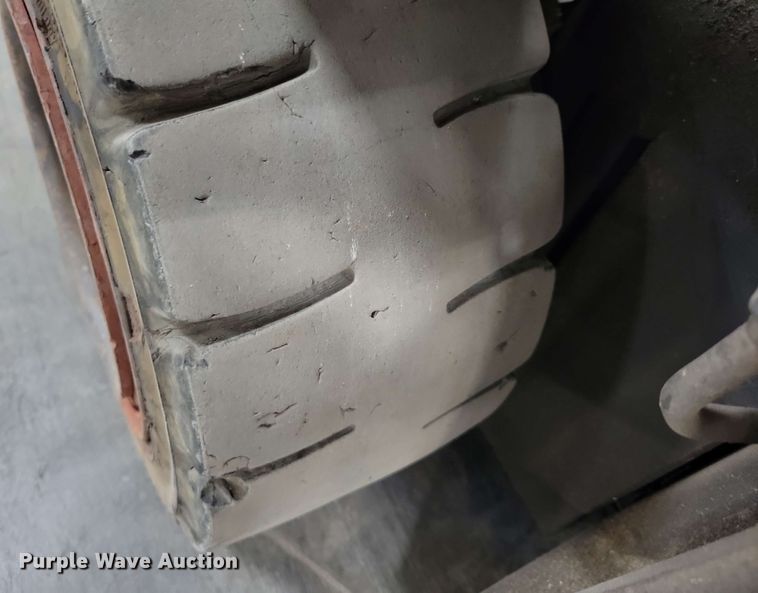 image for item DX7091 Caterpillar EP20KT forklift