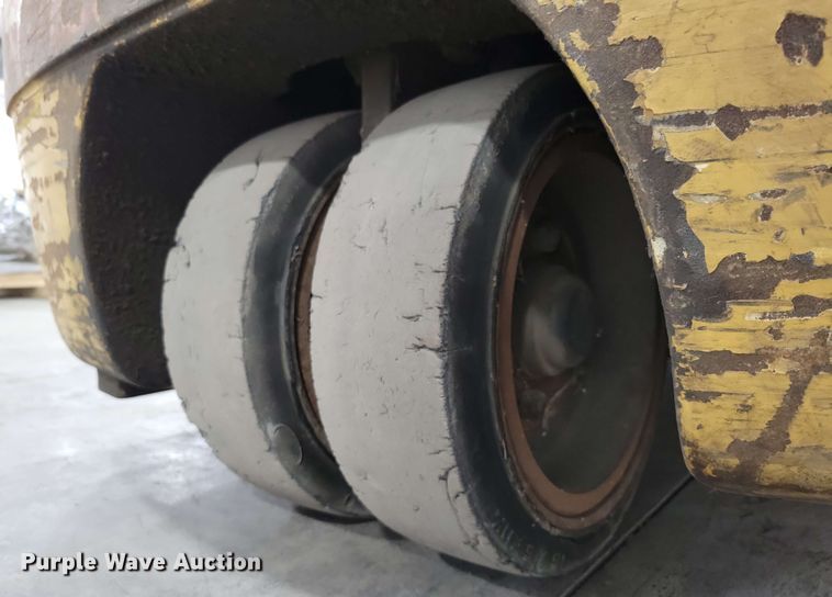 image for item DX7091 Caterpillar EP20KT forklift