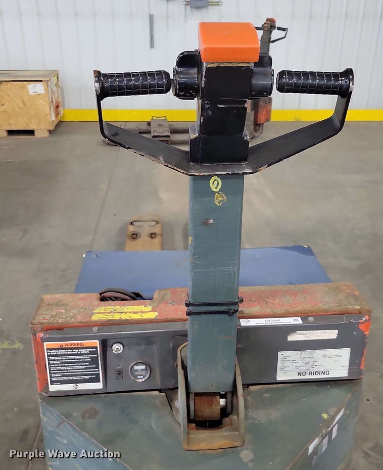 image for item DX7092 (2) pallet jacks