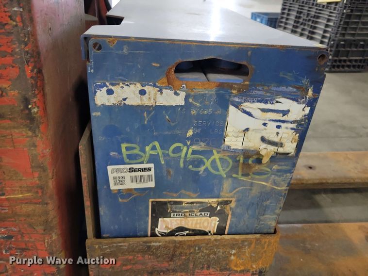 image for item DX7092 (2) pallet jacks