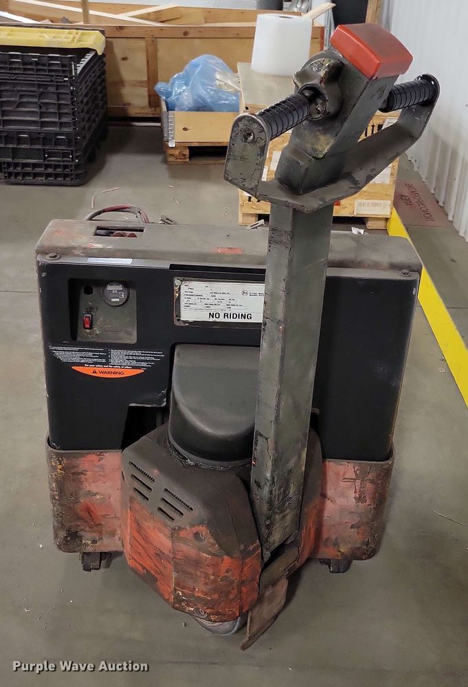 image for item DX7092 (2) pallet jacks