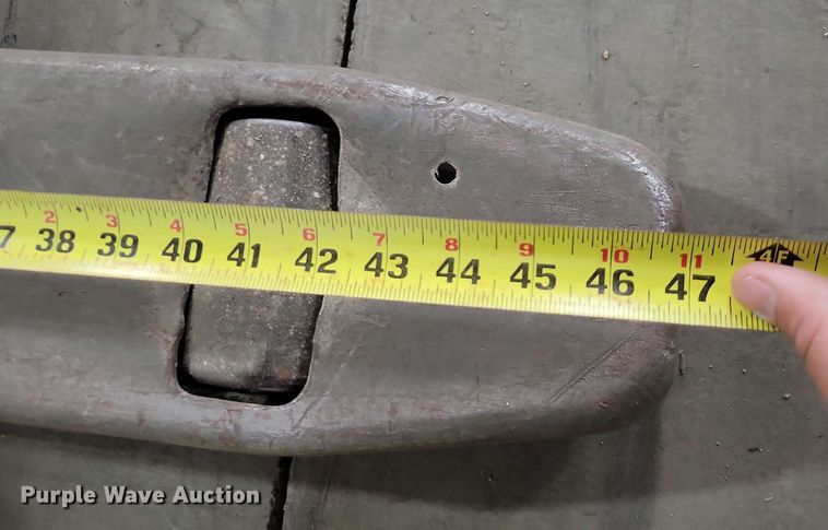 image for item DX7092 (2) pallet jacks