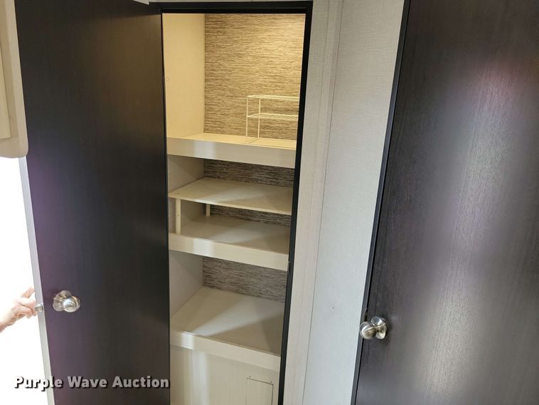 image for item DX7093 2021 Venture Stratus 231VRB camper