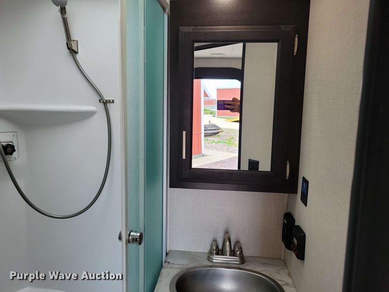 image for item DX7093 2021 Venture Stratus 231VRB camper