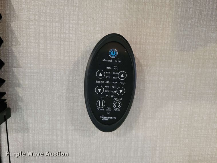 image for item DX7093 2021 Venture Stratus 231VRB camper