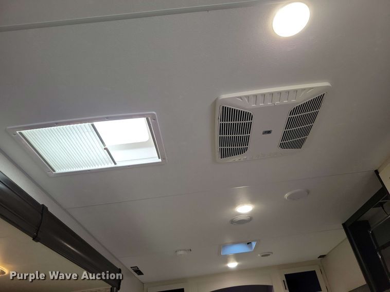 image for item DX7093 2021 Venture Stratus 231VRB camper