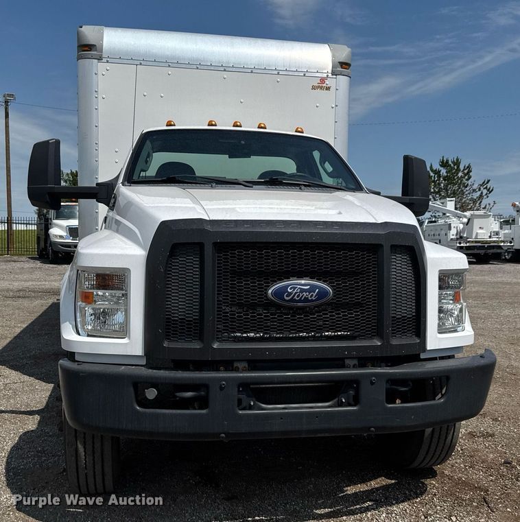 image for item DY0054 2017 Ford F650 box truck