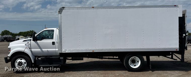 image for item DY0054 2017 Ford F650 box truck