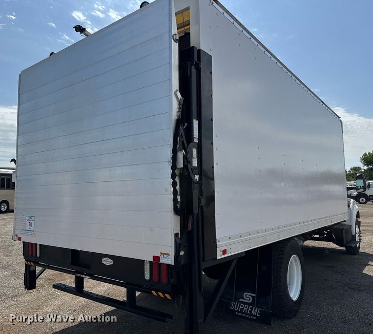 image for item DY0054 2017 Ford F650 box truck