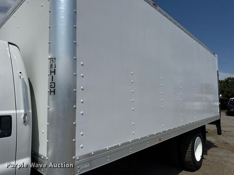 image for item DY0054 2017 Ford F650 box truck