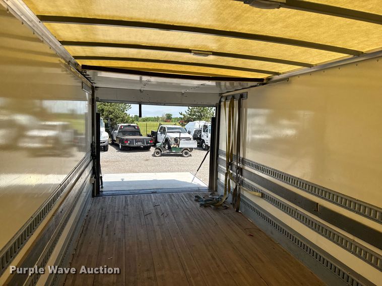 image for item DY0054 2017 Ford F650 box truck