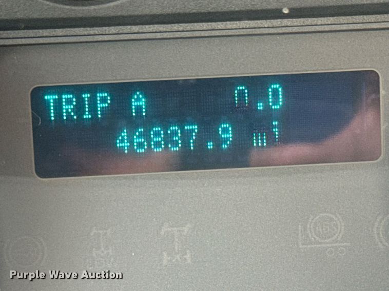 image for item DY0054 2017 Ford F650 box truck