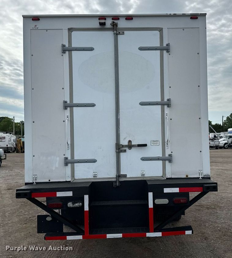 image for item DY0056 2017 Ford F650 box truck