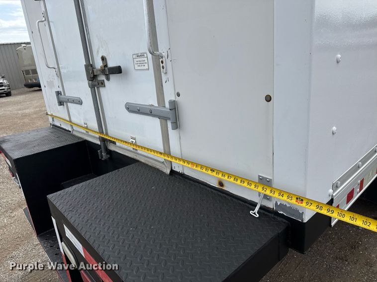 image for item DY0056 2017 Ford F650 box truck