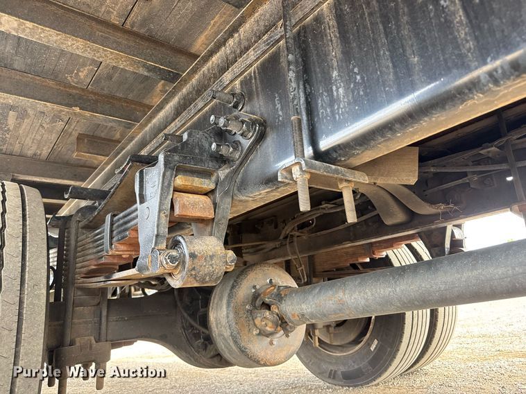 image for item DY0056 2017 Ford F650 box truck