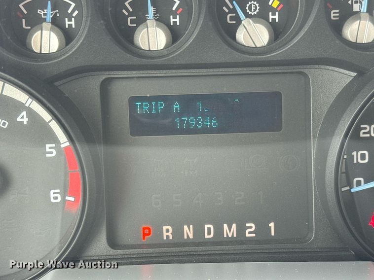 image for item DY0056 2017 Ford F650 box truck