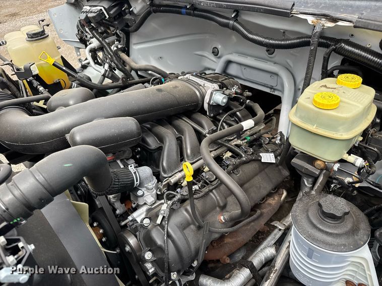 image for item DY0056 2017 Ford F650 box truck