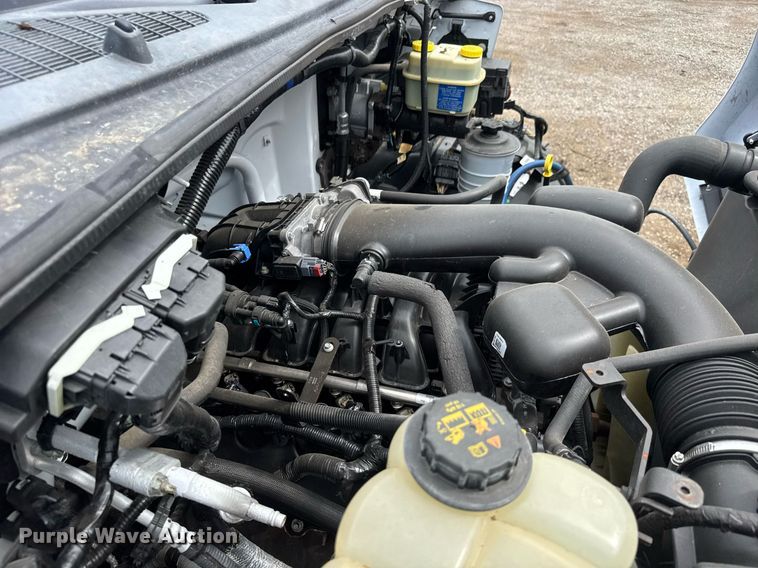 image for item DY0056 2017 Ford F650 box truck