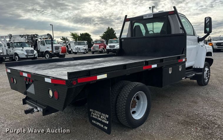 image for item DY0058 2007 GMC C4500 flatbed truck