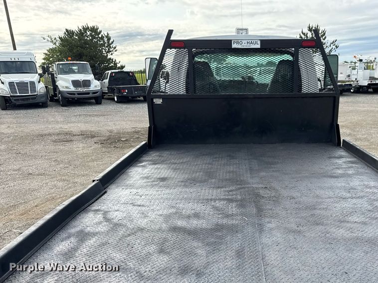 image for item DY0058 2007 GMC C4500 flatbed truck