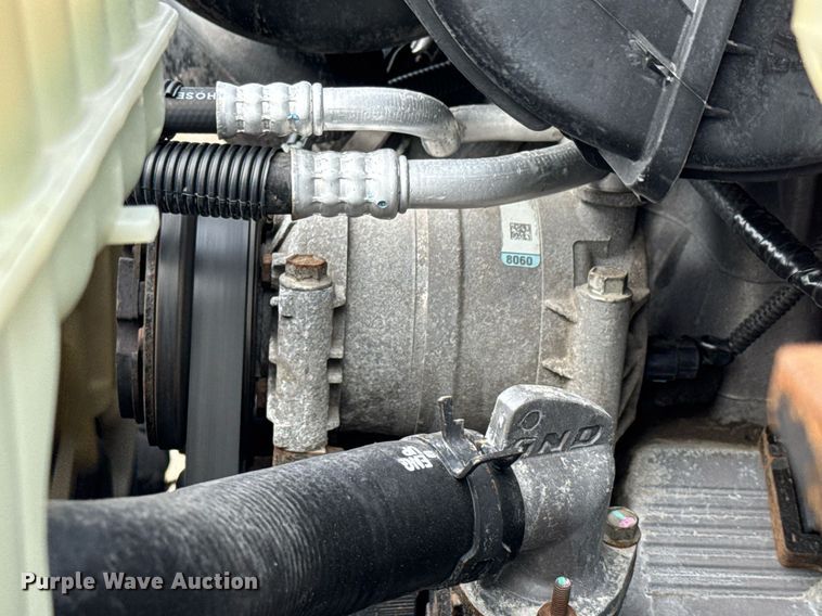 image for item DY0058 2007 GMC C4500 flatbed truck