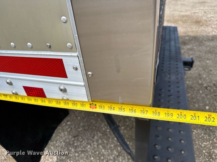 image for item DY0066 2008 Mitsubishi Fuso box truck