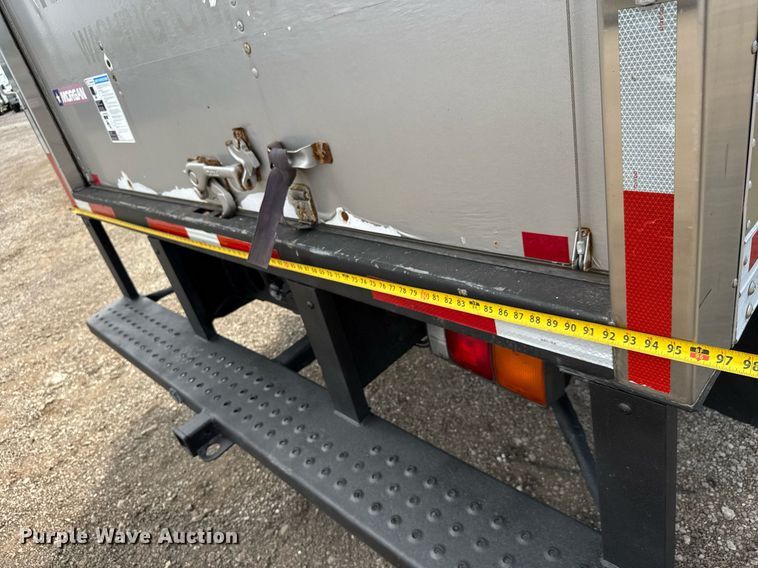 image for item DY0066 2008 Mitsubishi Fuso box truck