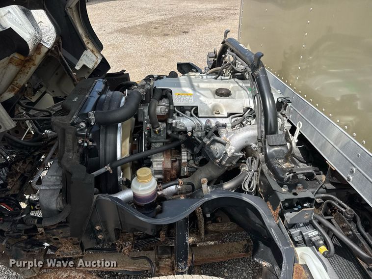 image for item DY0066 2008 Mitsubishi Fuso box truck