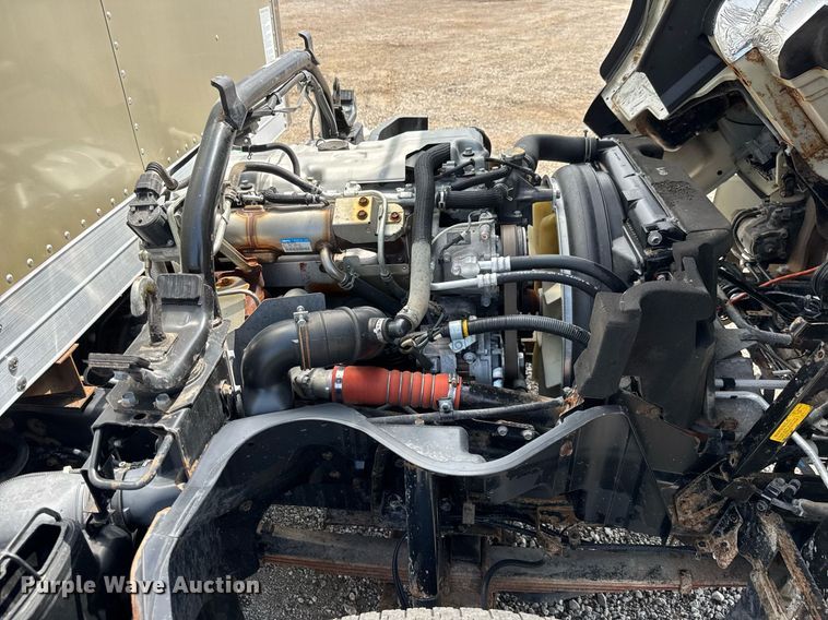 image for item DY0066 2008 Mitsubishi Fuso box truck