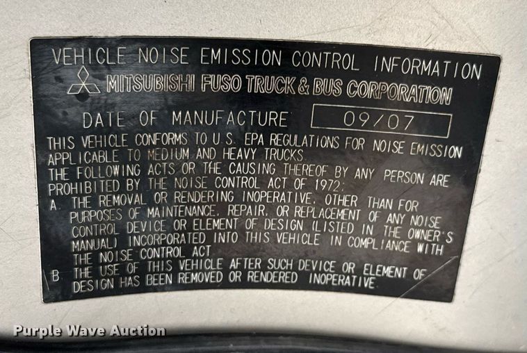 image for item DY0066 2008 Mitsubishi Fuso box truck