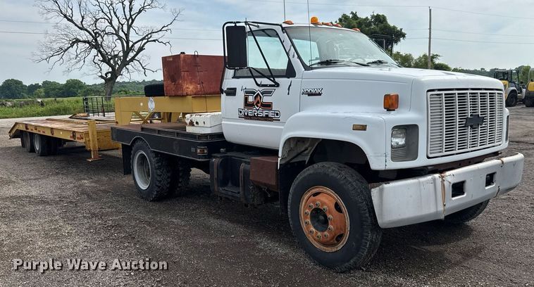 image for item DY0193 1991 Chevrolet Kodiak flatbed truck