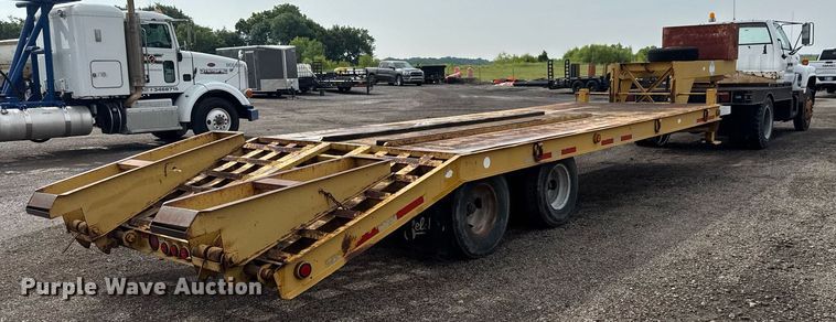 image for item DY0193 1991 Chevrolet Kodiak flatbed truck