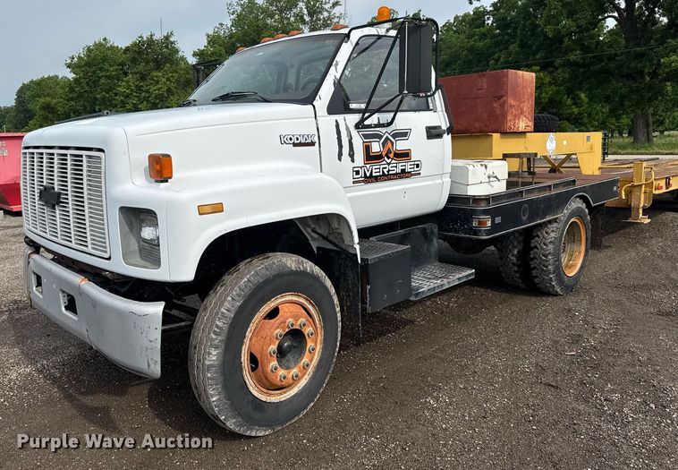 image for item DY0193 1991 Chevrolet Kodiak flatbed truck