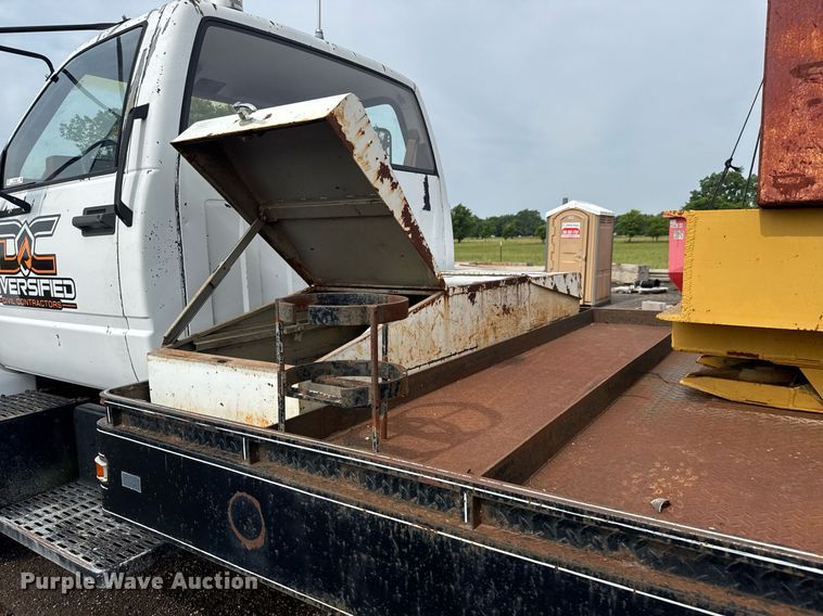 image for item DY0193 1991 Chevrolet Kodiak flatbed truck