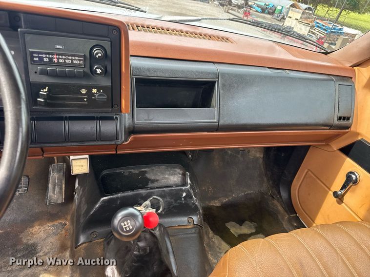 image for item DY0193 1991 Chevrolet Kodiak flatbed truck